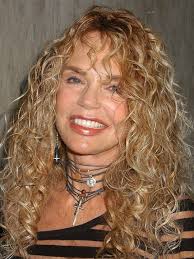 How tall is Dyan Cannon?